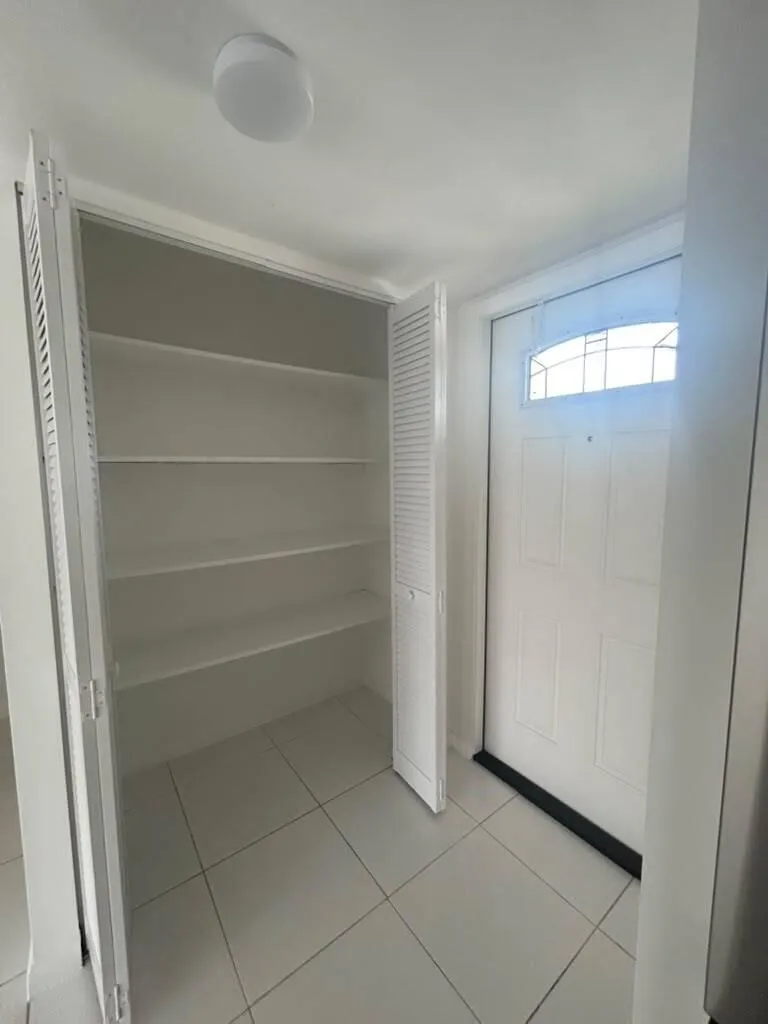 2881 Pine Island Road #208 Sunrise, FL 33322