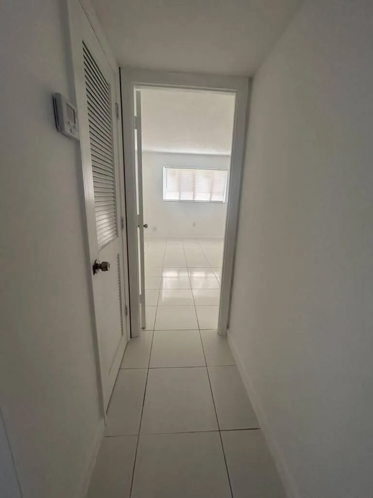 2881 Pine Island Road #208 Sunrise, FL 33322
