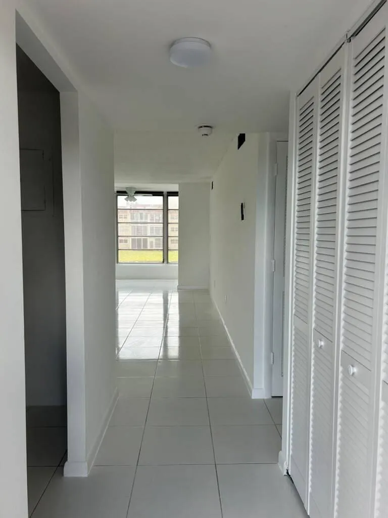 2881 Pine Island Road #208 Sunrise, FL 33322