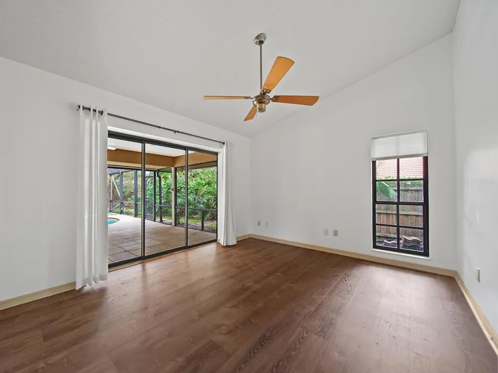 9 W HIGH POINT ROAD Sewalls Point, FL 34996