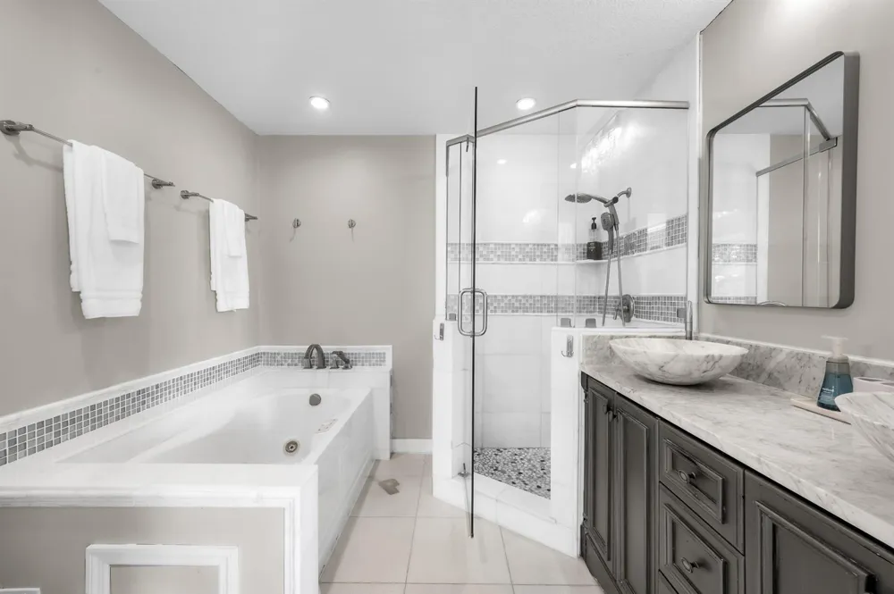 3250 Lakeview Boulevard Delray Beach, FL 33445