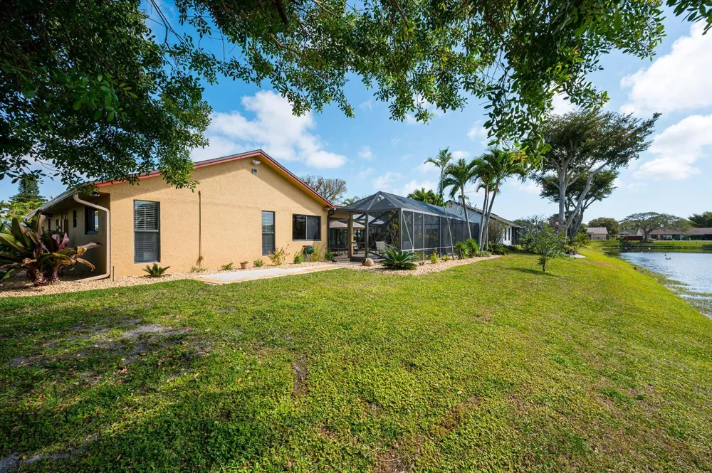 3250 Lakeview Boulevard Delray Beach, FL 33445