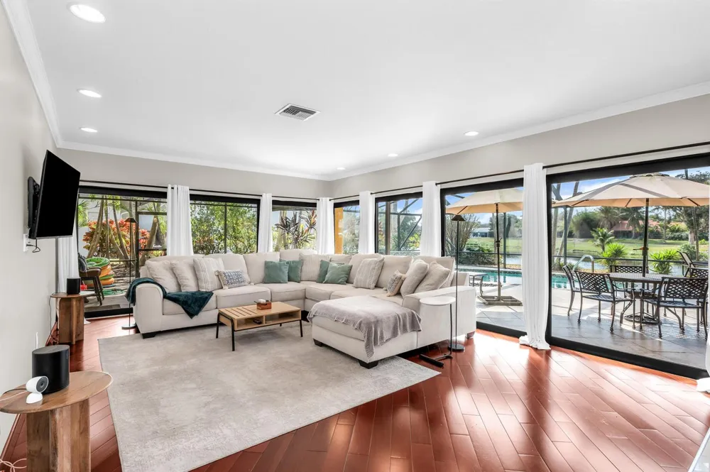 3250 Lakeview Boulevard Delray Beach, FL 33445