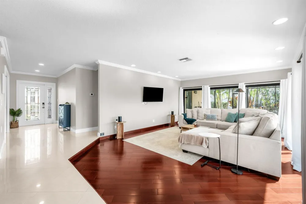 3250 Lakeview Boulevard Delray Beach, FL 33445
