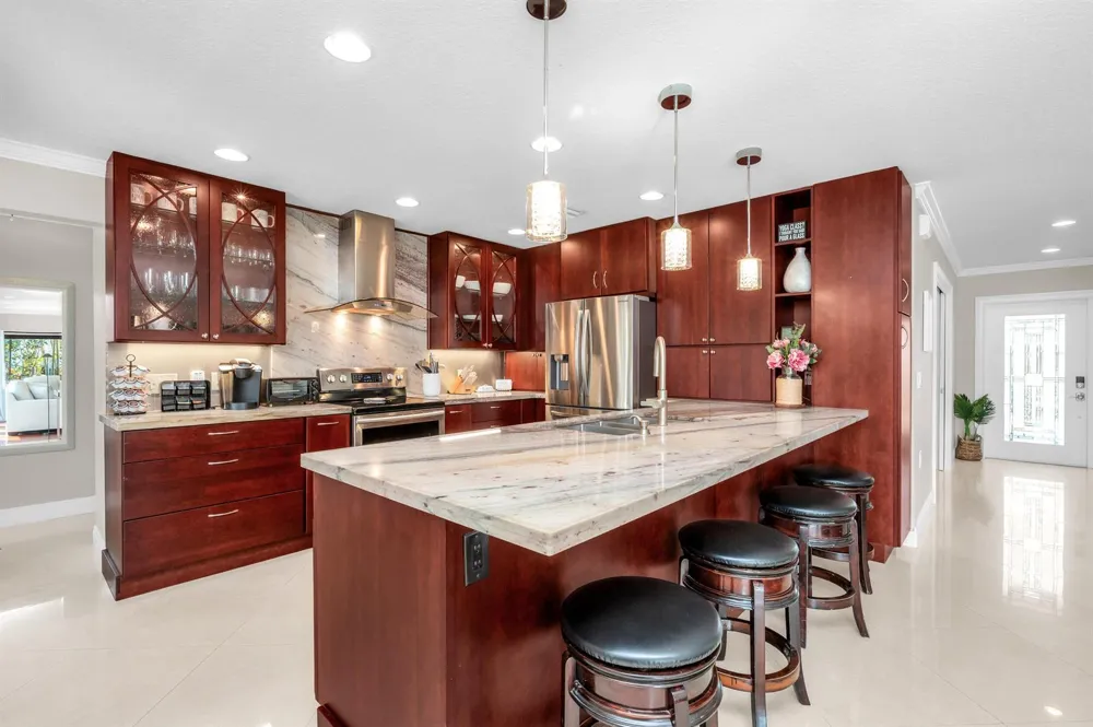3250 Lakeview Boulevard Delray Beach, FL 33445