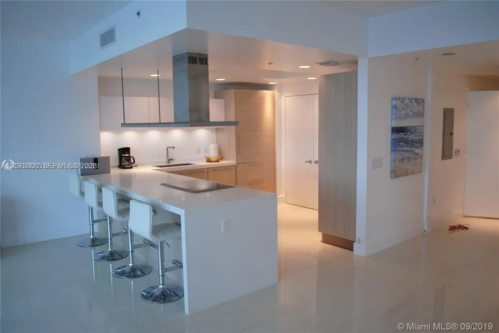 17301 Biscayne Blvd #1211 North Miami Beach, FL 33160
