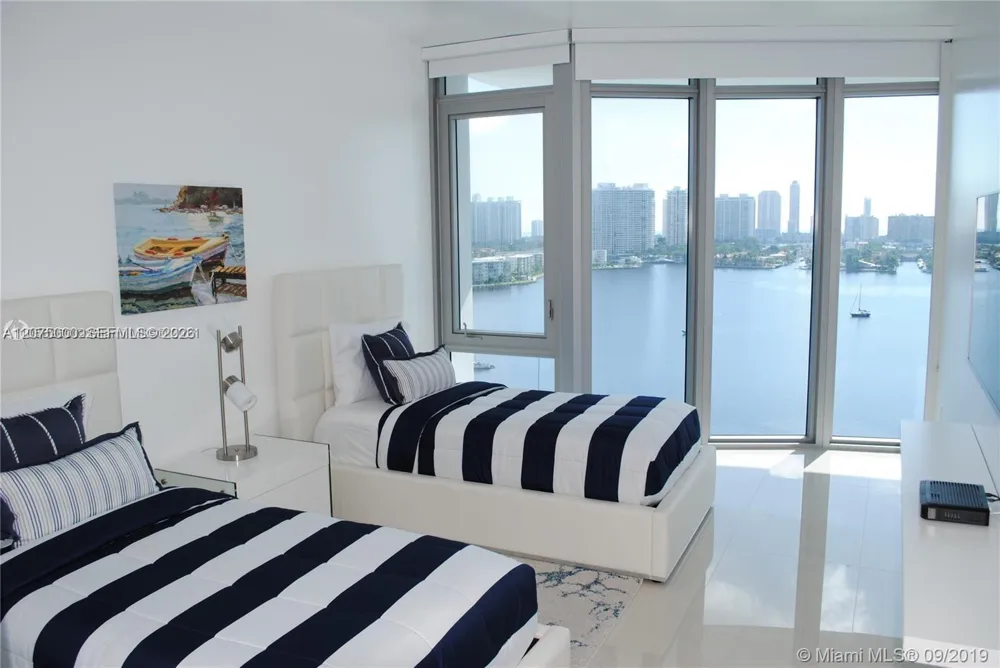 17301 Biscayne Blvd #1211 North Miami Beach, FL 33160