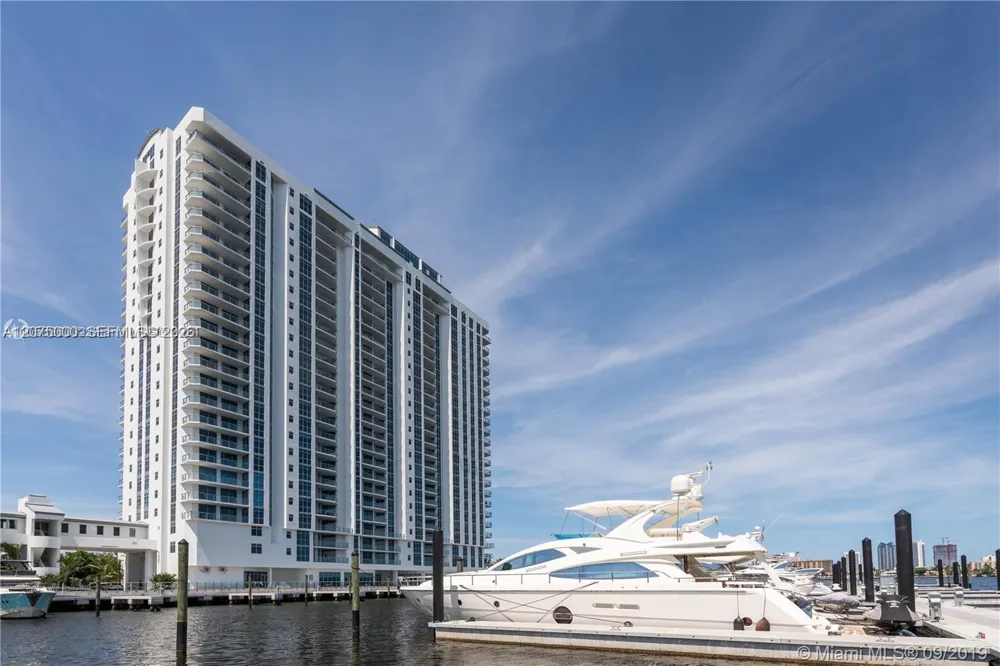 17301 Biscayne Blvd #1211 North Miami Beach, FL 33160