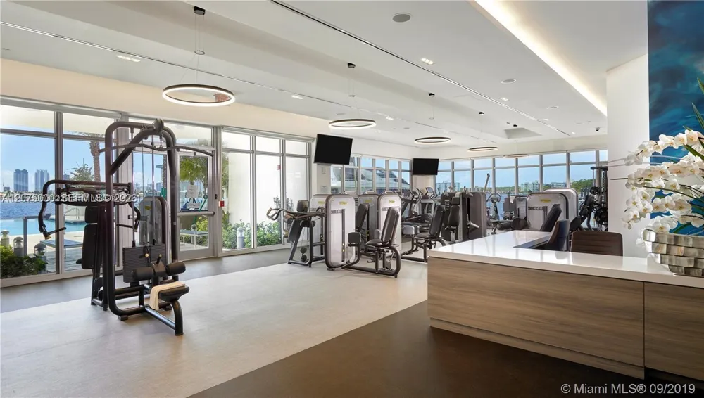 17301 Biscayne Blvd #1211 North Miami Beach, FL 33160