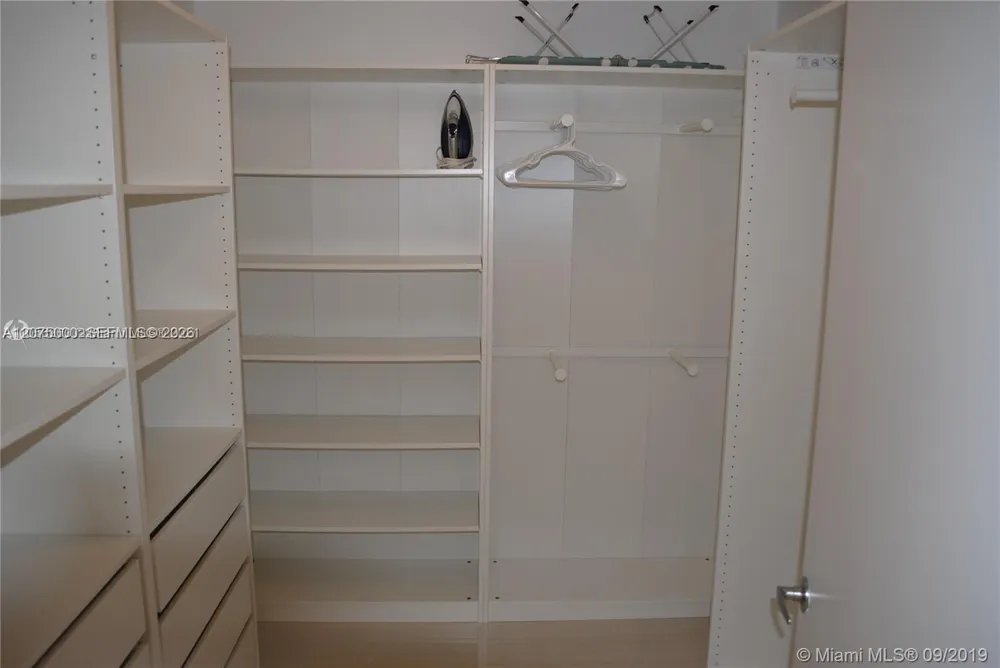 17301 Biscayne Blvd #1211 North Miami Beach, FL 33160