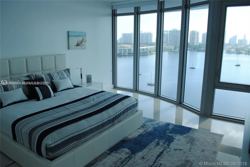 17301 Biscayne Blvd #1211 North Miami Beach, FL 33160