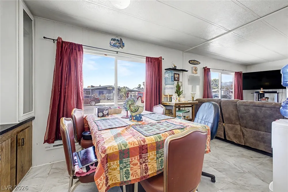 3802 Pecan Lane Las Vegas, NV 89115