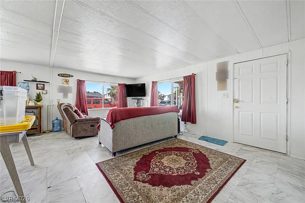 3802 Pecan Lane Las Vegas, NV 89115
