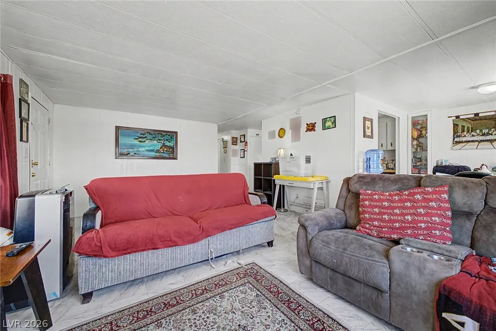 3802 Pecan Lane Las Vegas, NV 89115