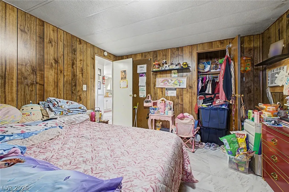 3802 Pecan Lane Las Vegas, NV 89115