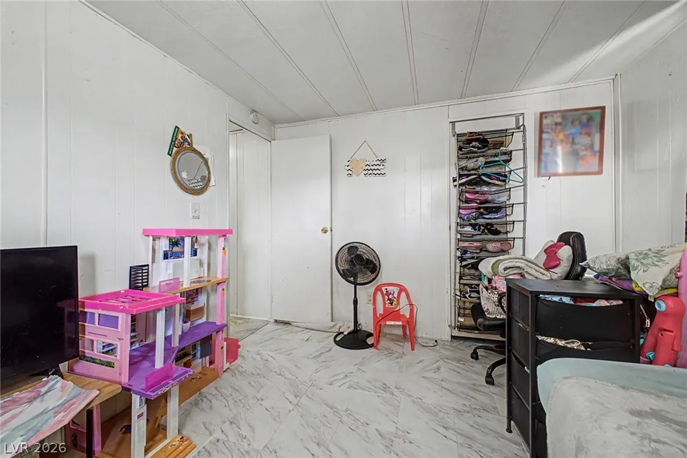 3802 Pecan Lane Las Vegas, NV 89115