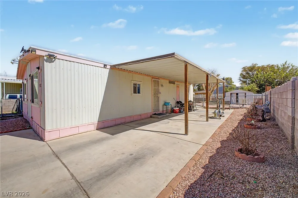 3802 Pecan Lane Las Vegas, NV 89115