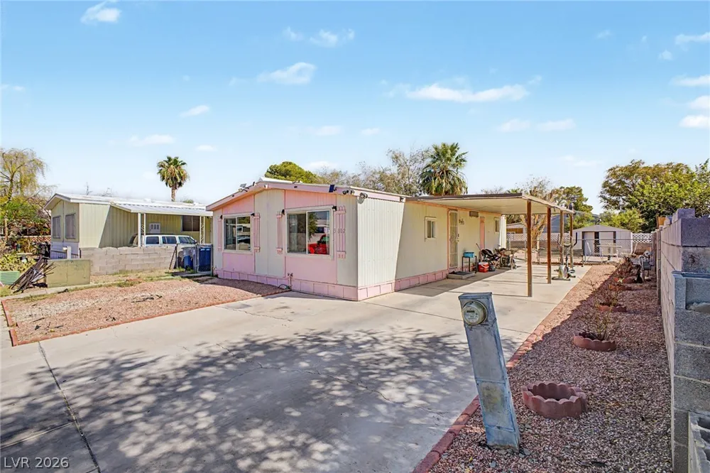 3802 Pecan Lane Las Vegas, NV 89115
