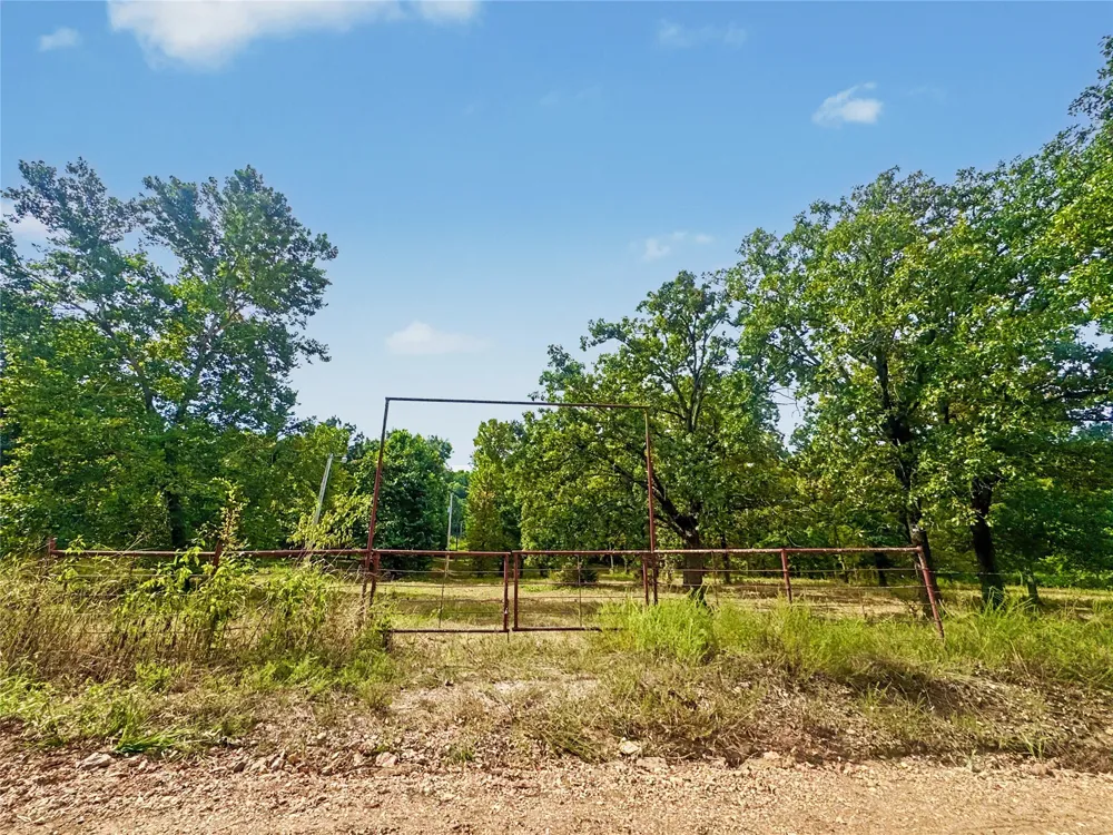 474482 E 850 ROAD Stilwell, OK 74960