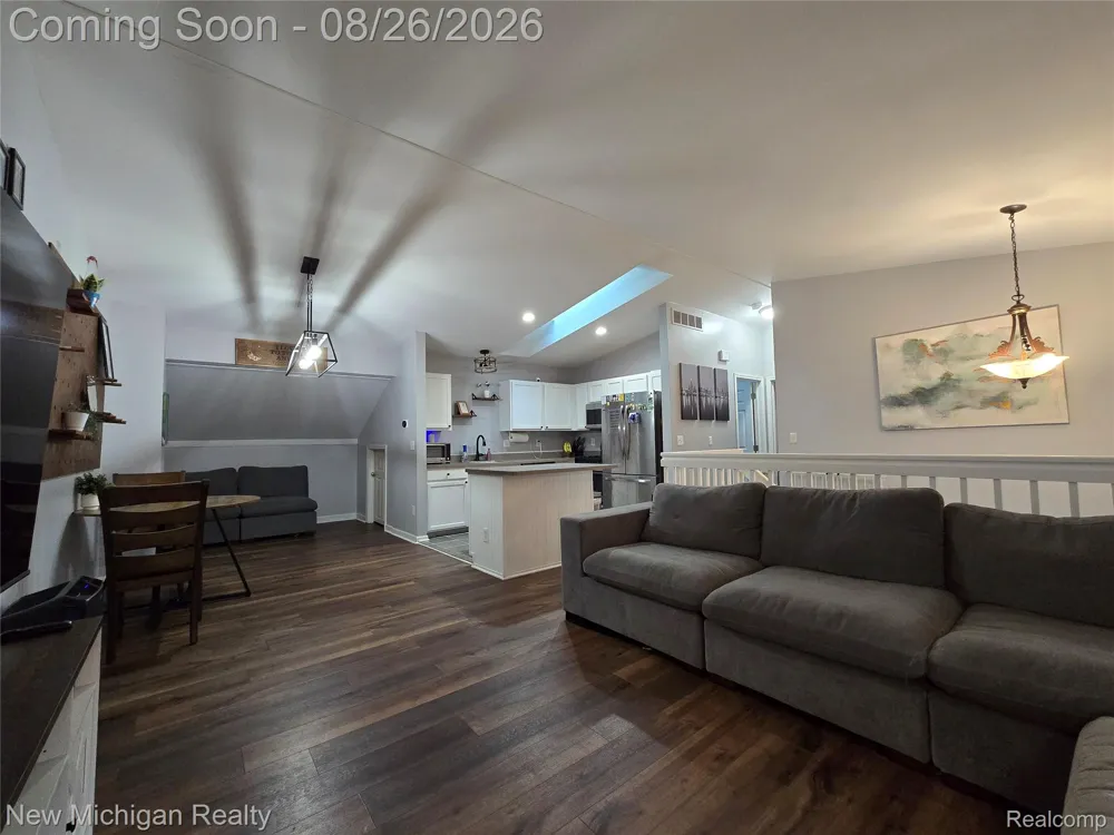 679 Andover Woods Drive Fenton City, MI 48430