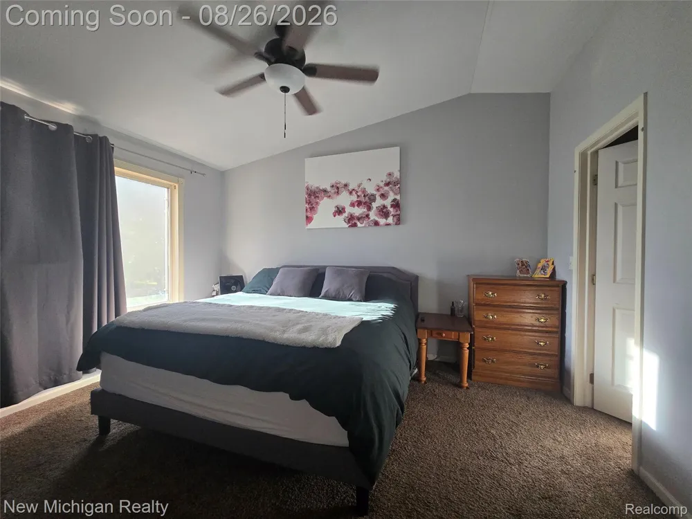 679 Andover Woods Drive Fenton City, MI 48430