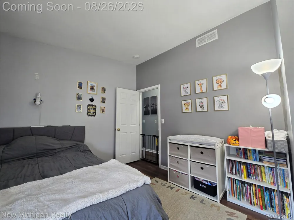 679 Andover Woods Drive Fenton City, MI 48430