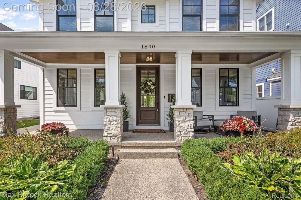 1840 Washington Boulevard Birmingham City, MI 48009