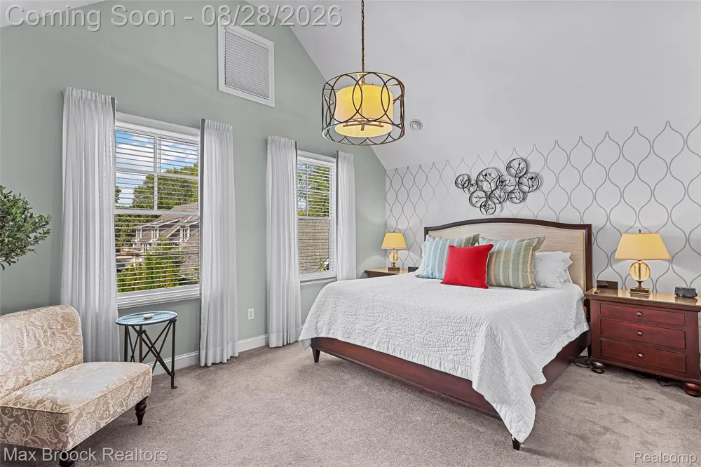 1840 Washington Boulevard Birmingham City, MI 48009