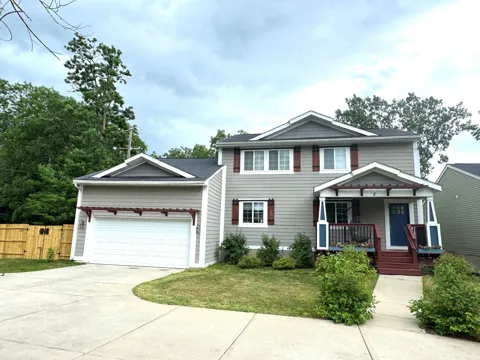 2 Maple Vlg Court
