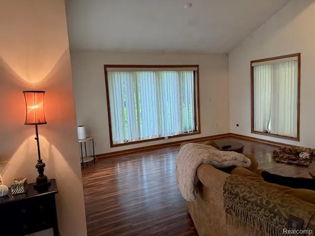 8454 Fawn Valley Drive Independence Charter Township, MI 48348