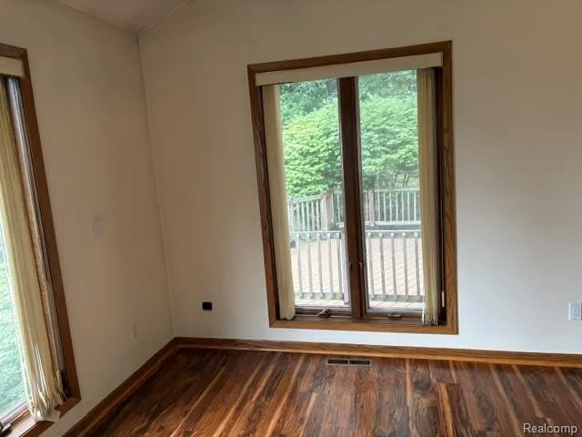 8454 Fawn Valley Drive Independence Charter Township, MI 48348