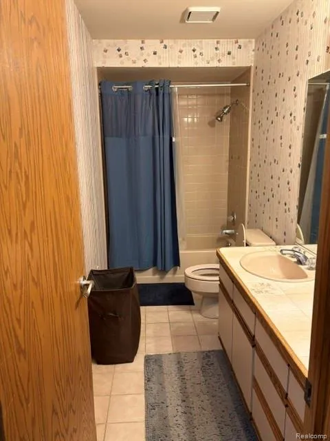 8454 Fawn Valley Drive Independence Charter Township, MI 48348