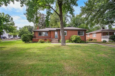 601 Quaker Lane