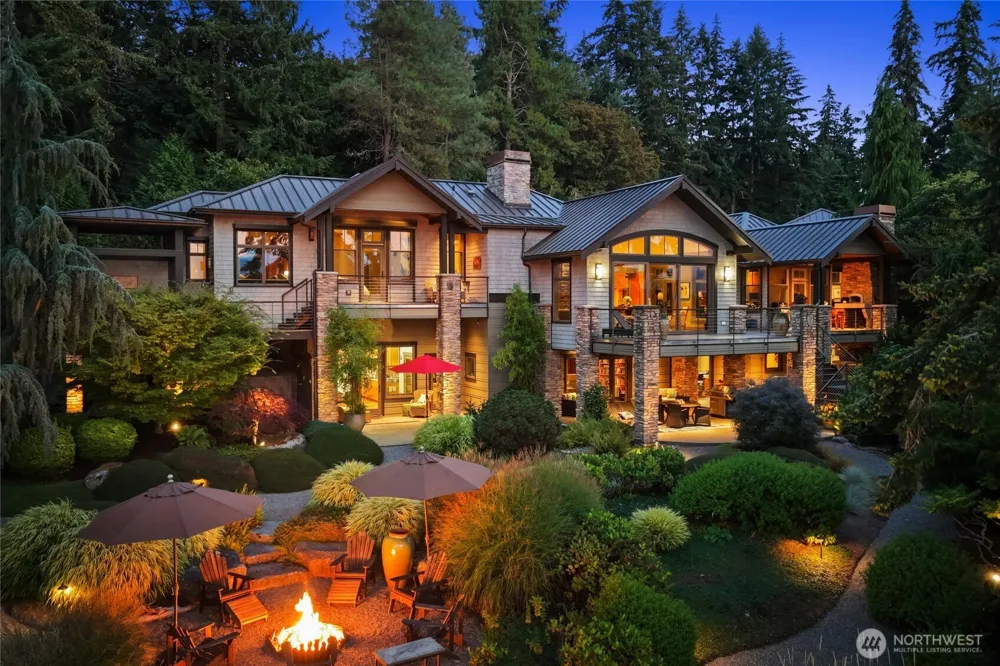 10458 Seabeck Highway NW Seabeck, WA 98380