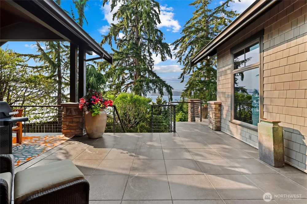 10458 Seabeck Highway NW Seabeck, WA 98380