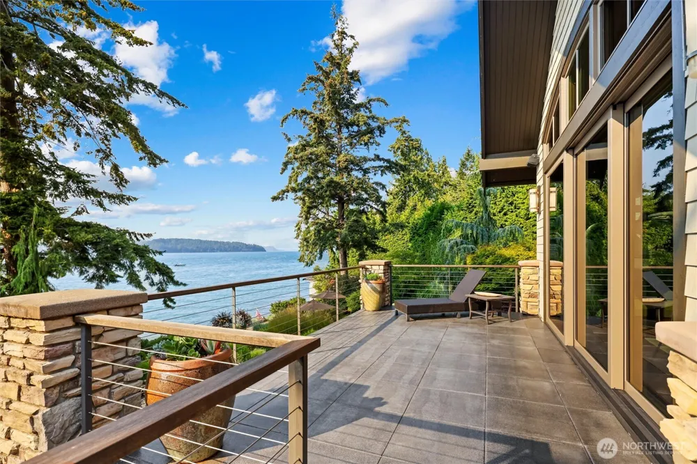 10458 Seabeck Highway NW Seabeck, WA 98380