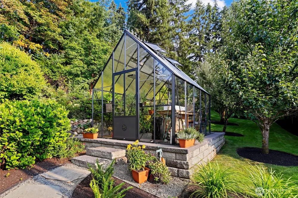 10458 Seabeck Highway NW Seabeck, WA 98380