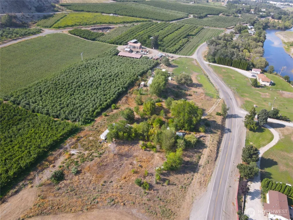2103 Highway 7 Oroville, WA 98844