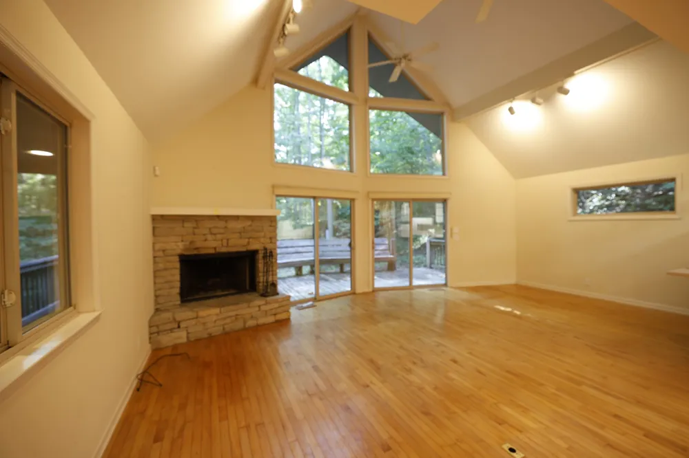 1336 Big Tom Rd Kingston Springs, TN 37082