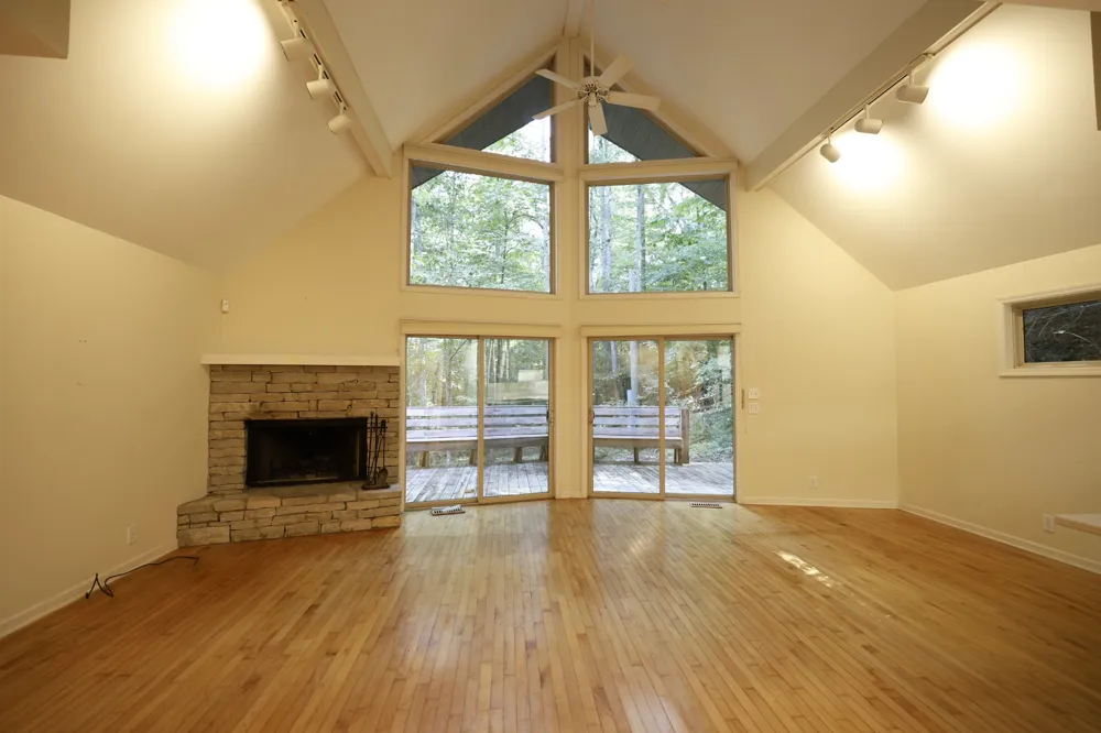 1336 Big Tom Rd Kingston Springs, TN 37082