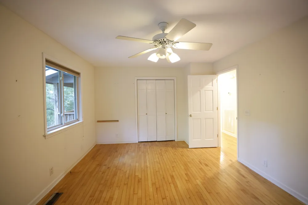 1336 Big Tom Rd Kingston Springs, TN 37082