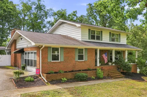 3440 Dogwood Trail NW