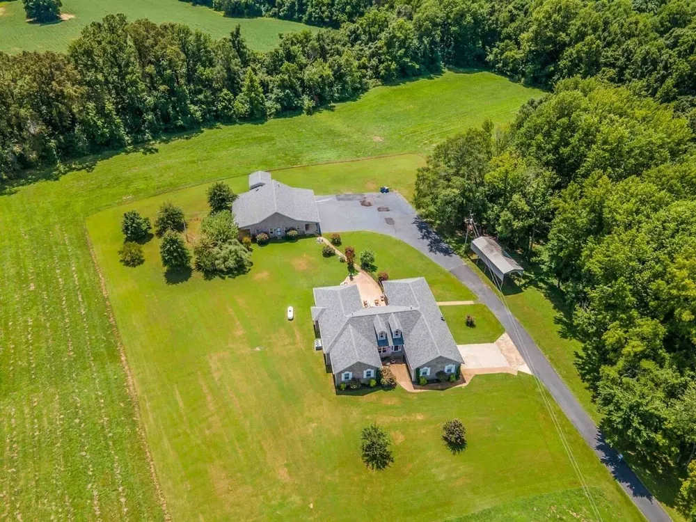 1215 Beaver Creek Dr Mason, TN 38049