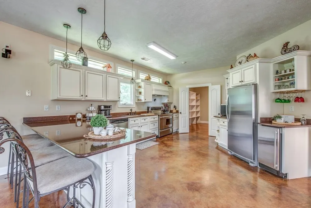 1215 Beaver Creek Dr Mason, TN 38049