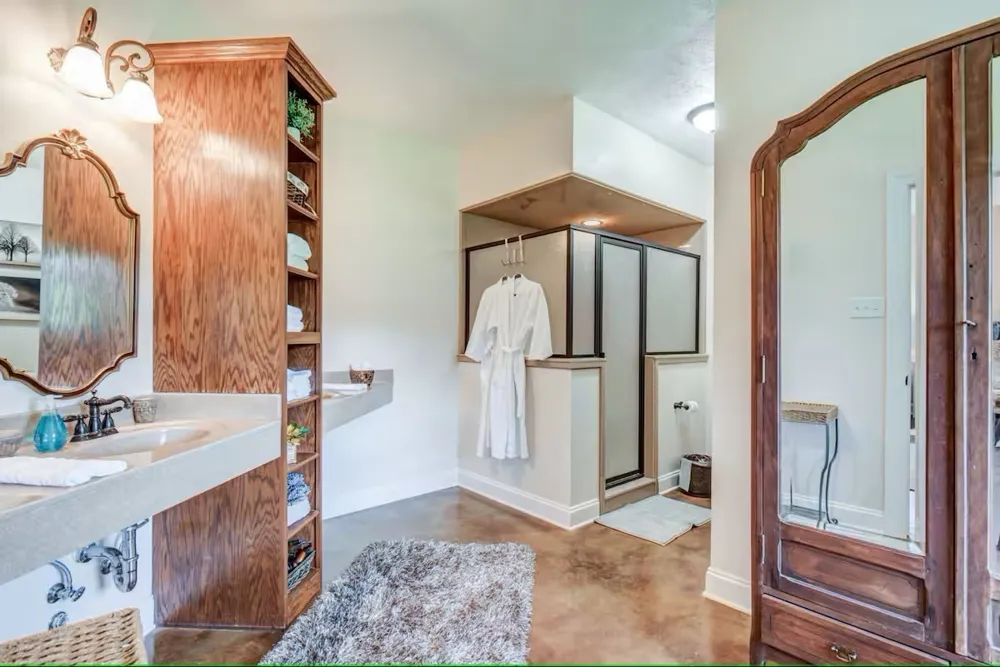1215 Beaver Creek Dr Mason, TN 38049