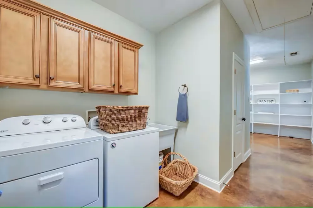 1215 Beaver Creek Dr Mason, TN 38049