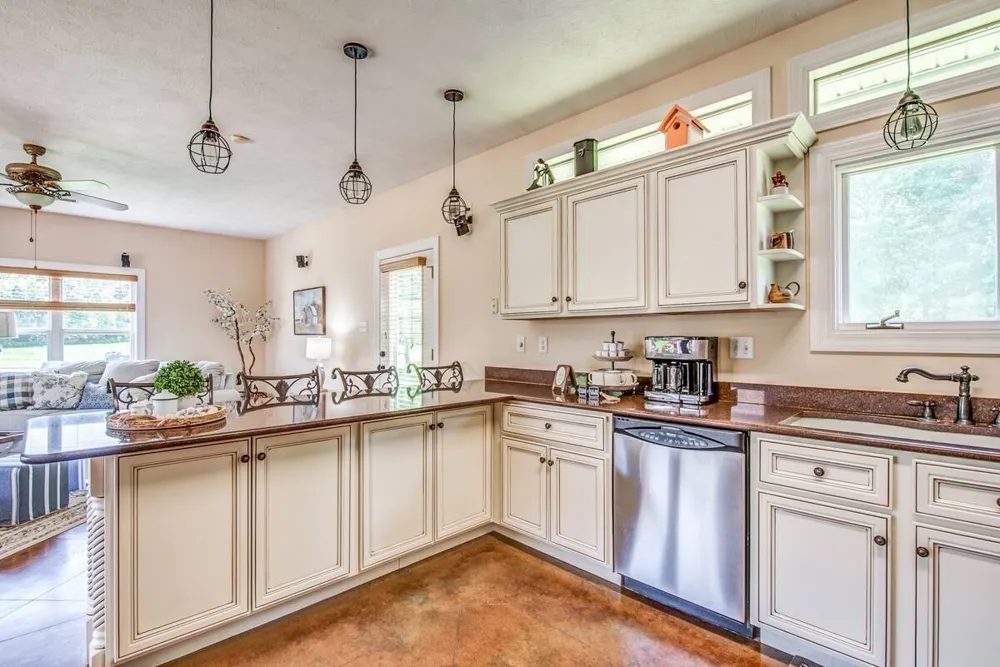 1215 Beaver Creek Dr Mason, TN 38049