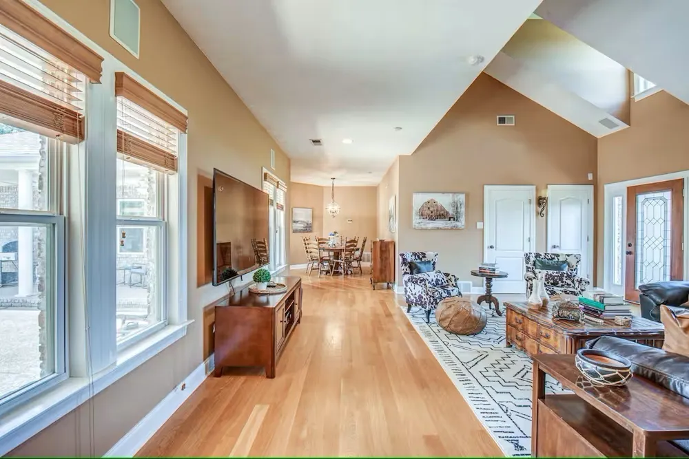 1215 Beaver Creek Dr Mason, TN 38049
