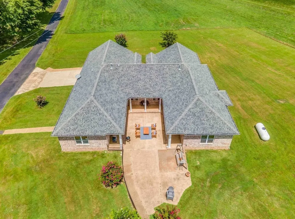 1215 Beaver Creek Dr Mason, TN 38049