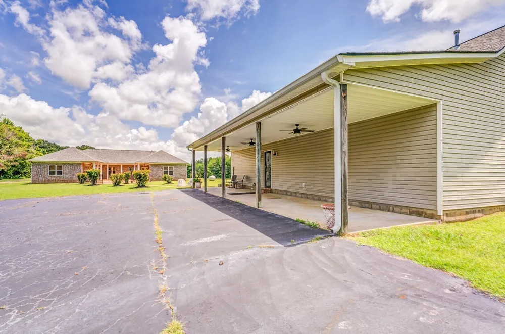 1215 Beaver Creek Dr Mason, TN 38049